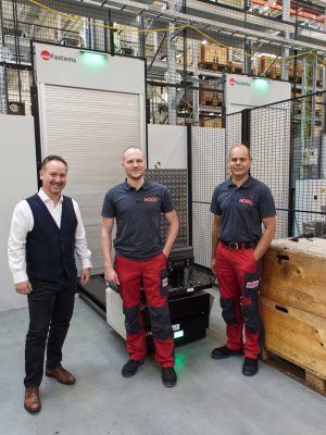 HÖGG Produktionstechnik team utilizes Fastems FMS for efficient high-mix production.